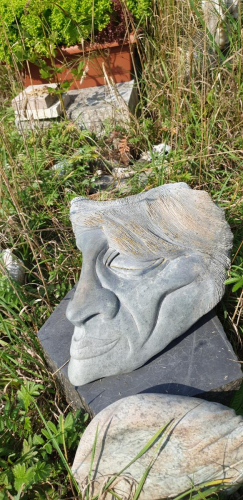 Skulpturen